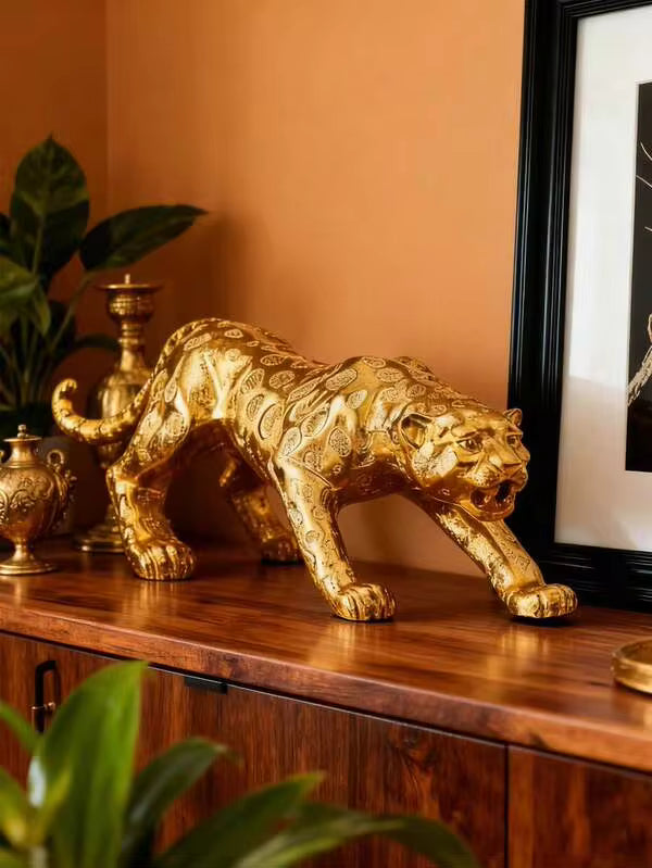 Luxury Gold/Silver Leopard Sculpture, Modern Home Decor Leopard Statue, Fashionable Cheetah Ornament, Artistic Animal Decoration Suitable For Living Room, Office, Bookshelf And Desktop, Perfect Choice For Wedding Art Decoration And Mother's Day Gift